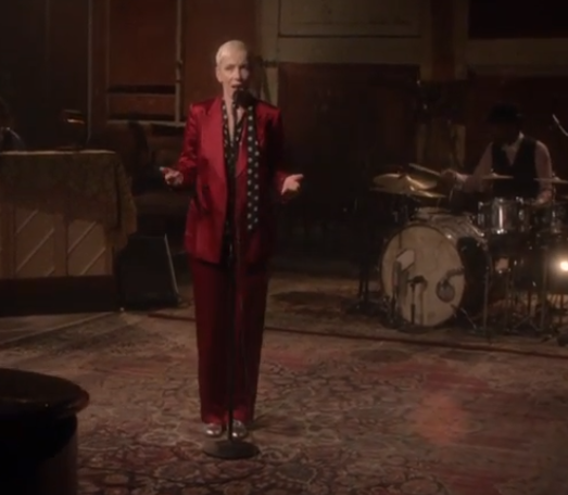Video of the Day: Annie Lennox performs “Georgia On My Mind”