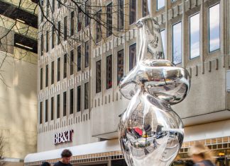 230 Peachtree Belle sculpture