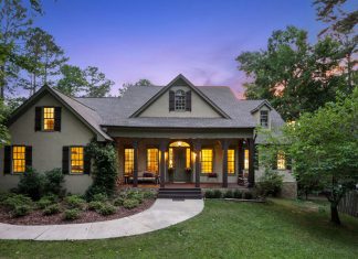 House Envy: This Chattahoochee Hills estate comes with a lake, horse barn, and riding arena