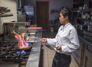 Why are there so few female chefs in Atlanta?