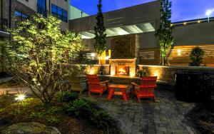 Bell Buckhead West