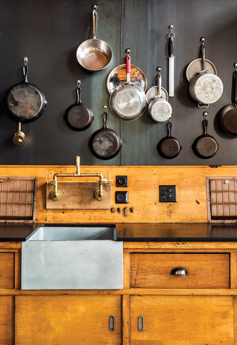 Elizabeth Ingram and Alton Brown's Marietta loft