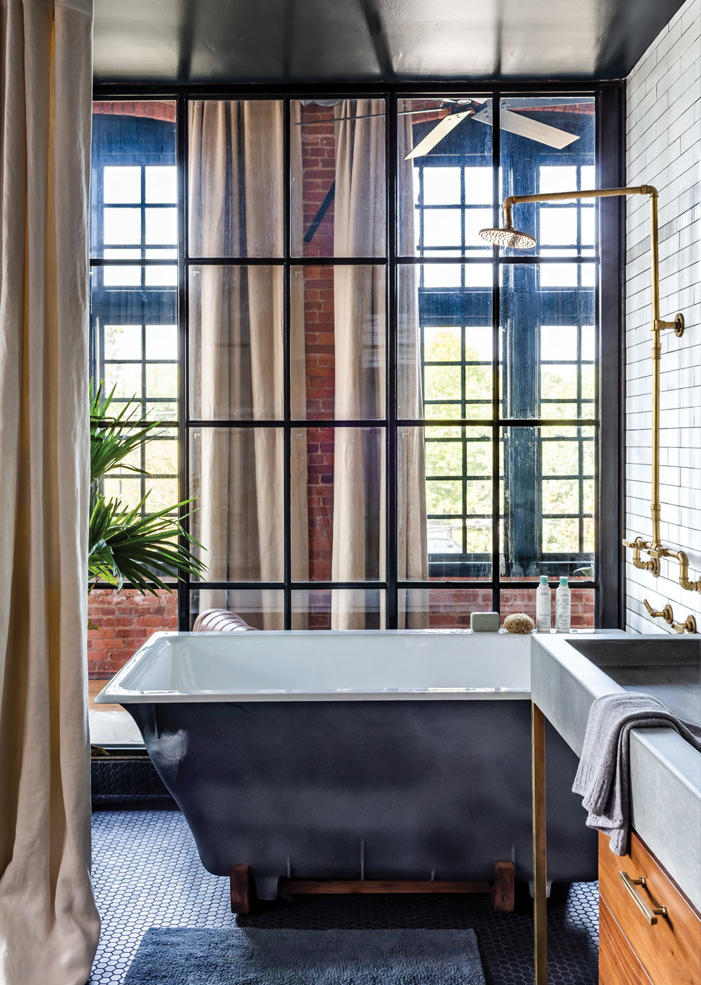 Elizabeth Ingram and Alton Brown's Marietta loft