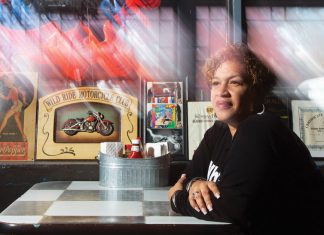 As Memorial Drive rapidly changes, how do its longtime restaurants survive? Memorial Drive Atlanta Daddy D’z BBQ Joynt