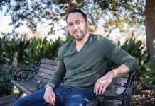 Frustrated with online dating, Scott Valdez decided to leave flirting to an expert. Now, it’s his business. Scott Valdez VIDA select