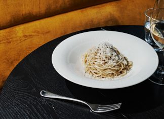 10 places to eat before a show at the Fox Theatre 8 places to eat before a show at the Fox Theatre Atlanta