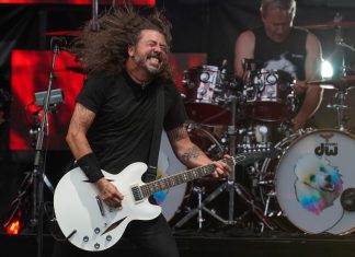 Photos: A sunny—then soggy—but always electric Shaky Knees Festival lights up Atlanta Shaky Knees 2024