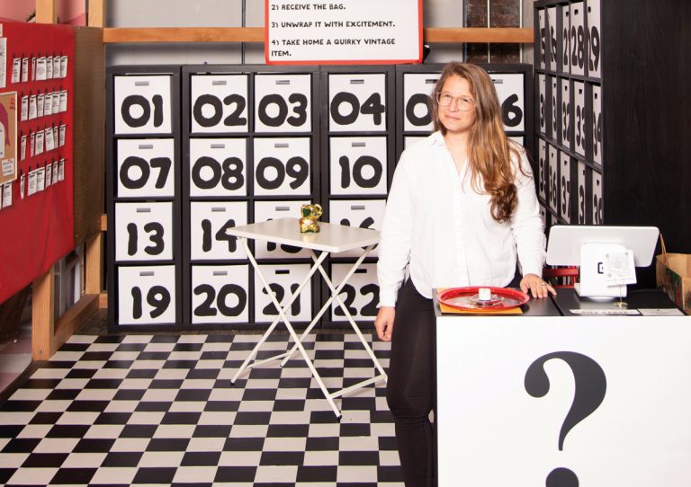Mysterious Vintage is a choose-your-own-adventure for thrifting