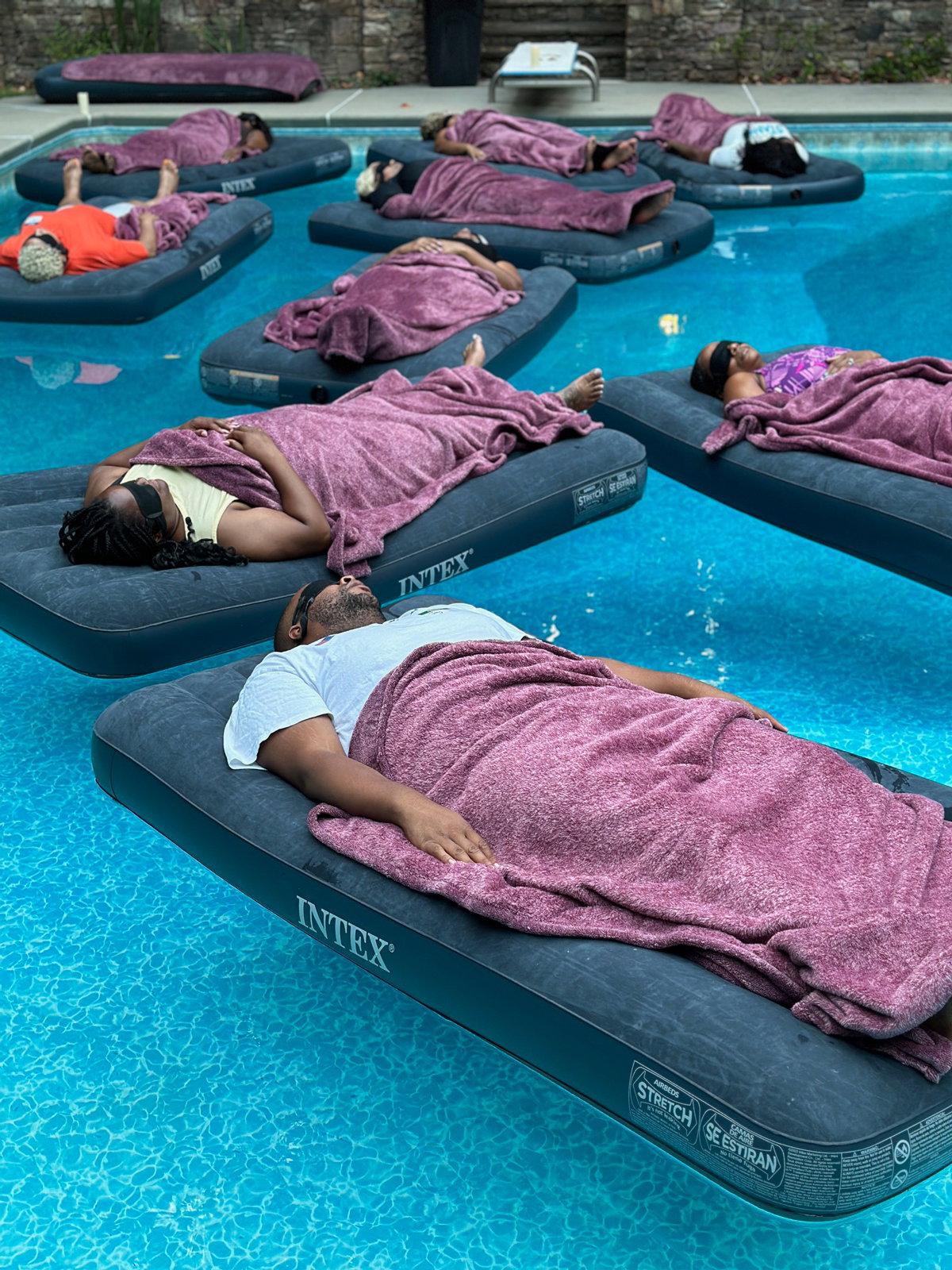 Floating sound baths