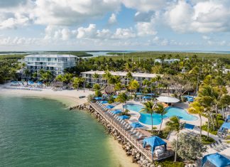 Life slows down at this sun-soaked Islamorada resort