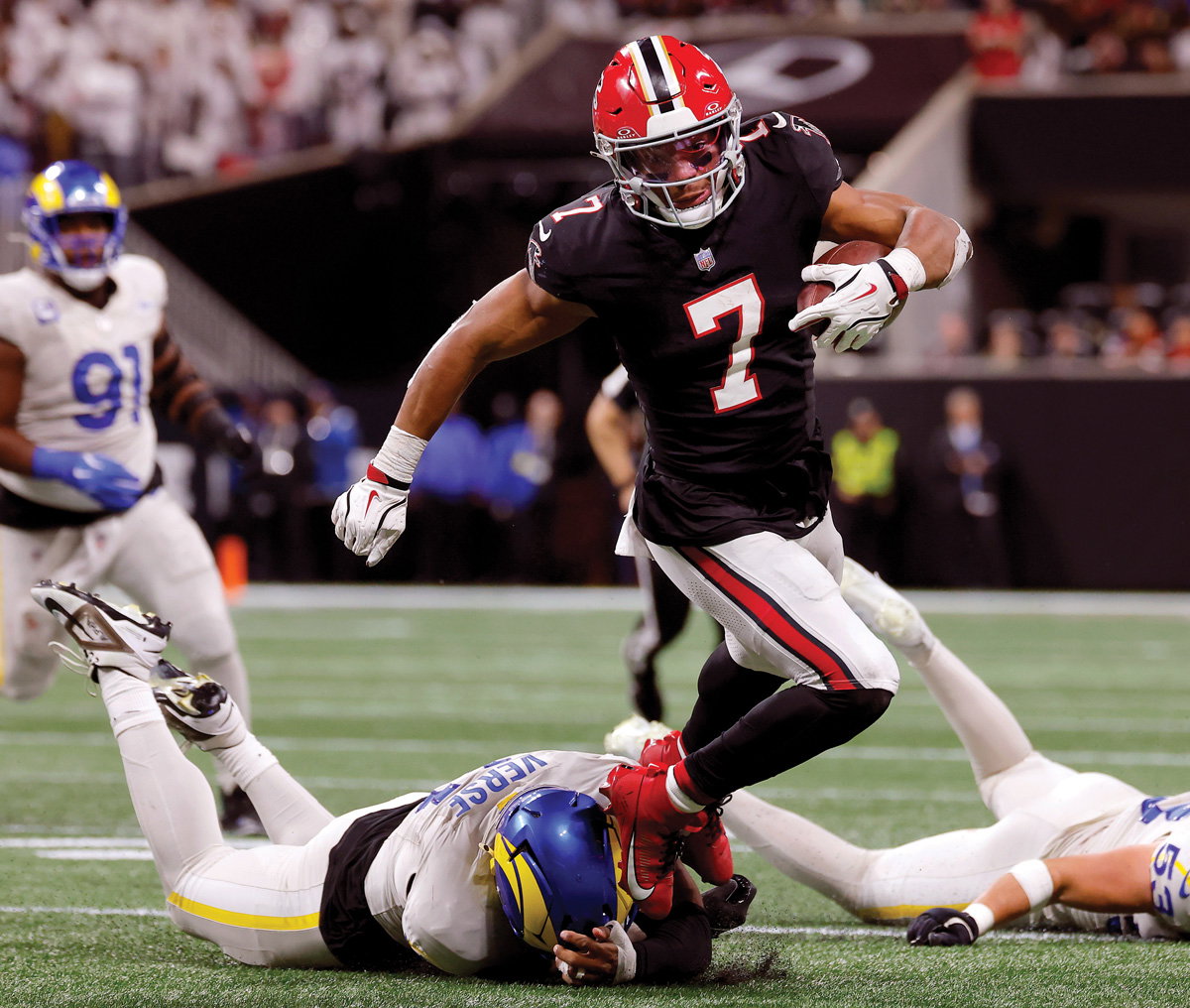 Robinson running the ball at Mercedes-Benz Stadium in 2025