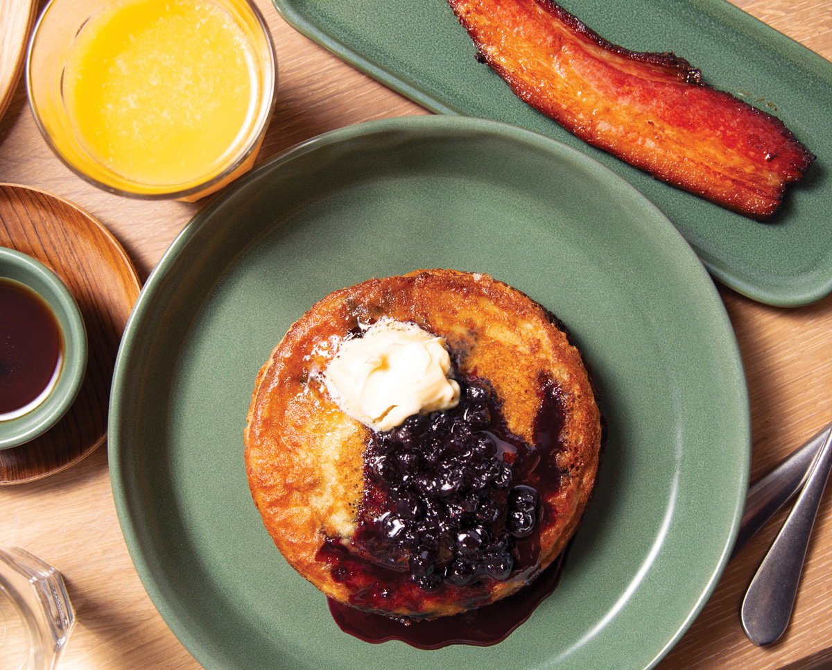 pancakes with blueberry compote
